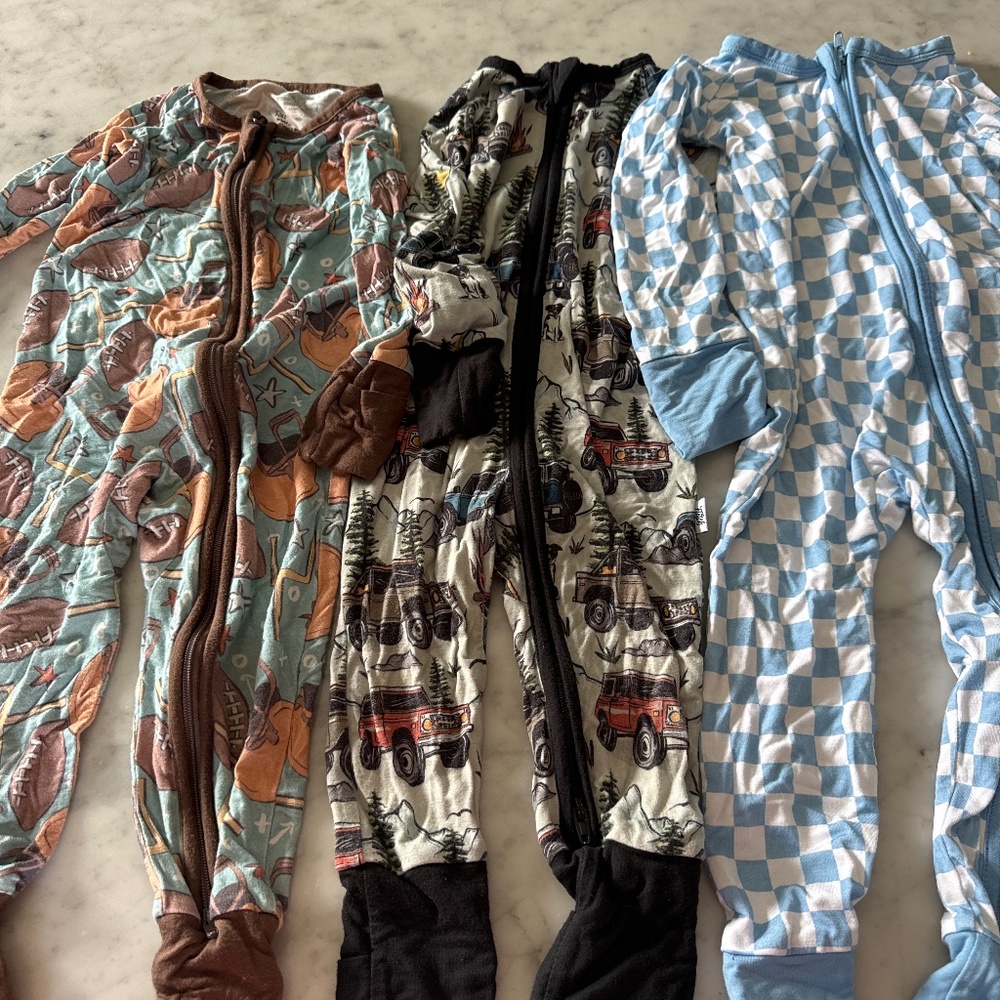 3 bamboo footies